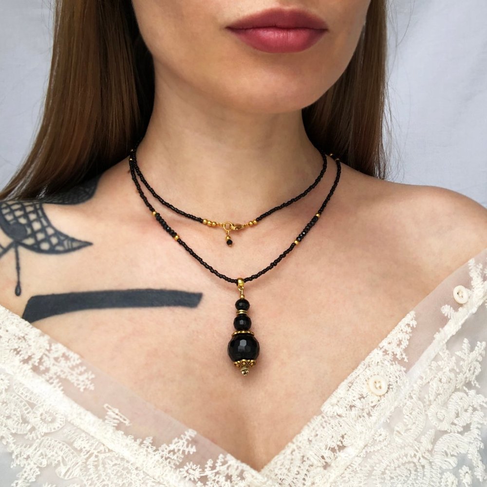 Long elegant black bead necklace, fancy accent onyx pendant necklace